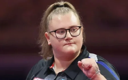 Beau Greaves set to challenge Littler and team with strong Grand Slam of Darts performance as fans cheer her on