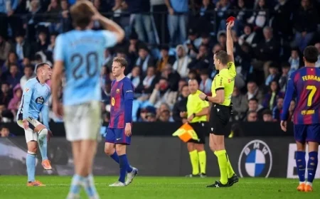 Barcelona Suffers Setback in Vigo: De Jong Sent Off in Injury Time
