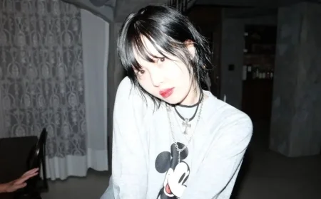 HyunA Comforts Fans After Fainting at WATERBOMB MACAO Event