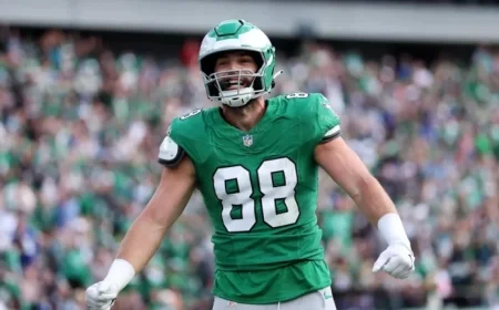 Week 10 MNF DraftKings: Compare Dallas Goedert and Luke Musgrave Tight End Strategy
