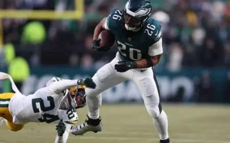 Packers Defense Aims to Halt Eagles’ Running Back Saquon Barkley