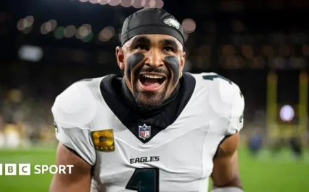 DeVonta Smith Shines as Philadelphia Eagles Edge Past Green Bay Packers 7-10