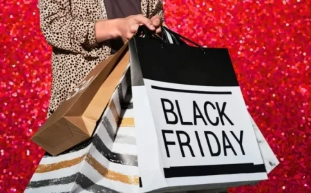 Consumers Plan Boycotts Against Amazon, Walmart, Target on Black Friday/Cyber Monday