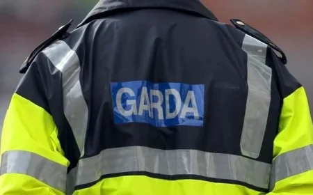 Massive blaze erupts in Tipperary town centre drawing significant attention