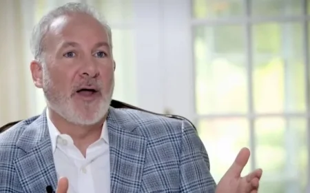 Peter Schiff Challenges Trump’s Crypto Strategy, Calls Bitcoin a Ponzi Scheme