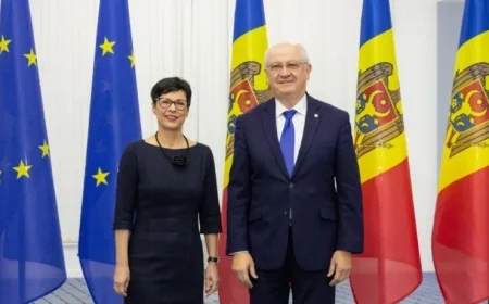 EU Expansion Chief Commends Moldova’s Progress, Urges Faster Reforms for EU Accession