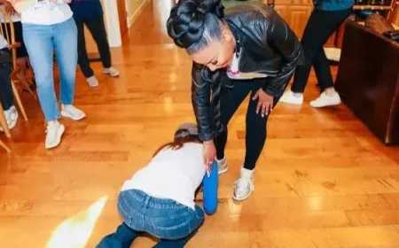 Progressive Figure Kisses Texas Rep. Jasmine Crockett’s Shoes: Admiration or Excess?