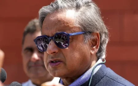 Shashi Tharoor Urges RJD to Reevaluate Bihar Strategy as Congress Faces Stiff Competition