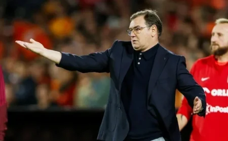 Hours Before the Match Against the Netherlands Urban Makes a Crucial Decision Team to Watch from the Stands