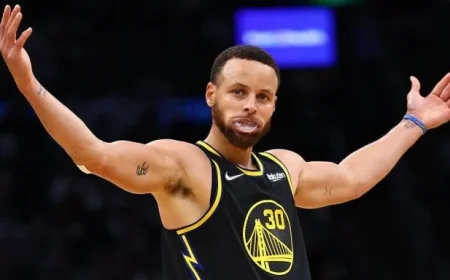 Steph Curry Equals Michael Jordan’s Record for 40-Point NBA Games Post-30