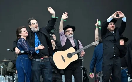 Cultural Review: Experience Cowboys Fringants Spectacle on the Big Screen