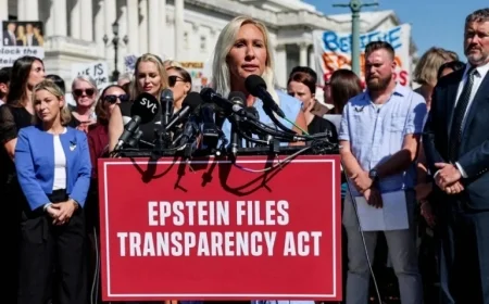 Trump Clashes with MAGA Supporter as Vote Looms on Epstein File Release