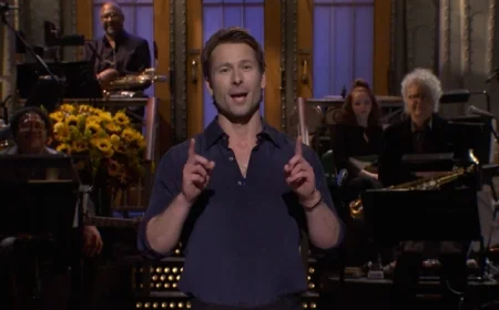 Glen Powell Delivers Standout SNL Monologue to Prove He’s Not Crazy