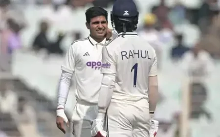 Shubman Gill Suffers Neck Spasm Exits Match Retired Hurt