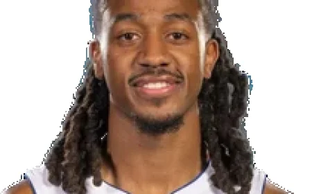 Daniss Jenkins Nearly Achieves Double-Double in Thrilling Victory Against 76ers