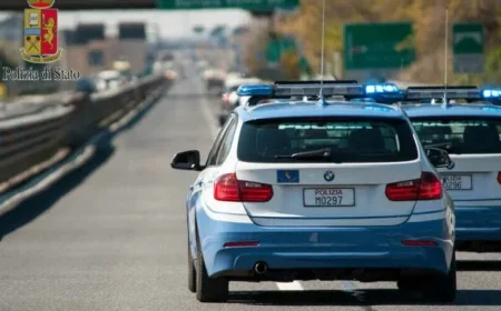 Fear on GRA as car argument escalates: wife stabbed by husband escapes on emergency lane