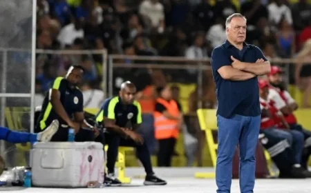 The Journey of The Little General: 78-Year-Old Dick Advocaat Crowns 44-Year Coaching Career with World-Class Achievement in Curaçao