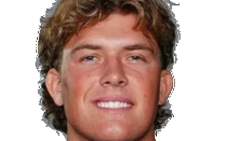 Jaxson Dart Advances to Non-Contact Practice as He Recovers from Concussion