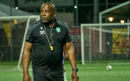 Bondscoach Menzo Stunned by Opponent’s Performance Feels Like Facing Twelve Players