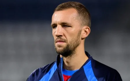 Controversial Decision Sees West Ham Hero Tomas Soucek Lose Captaincy