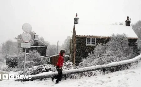 Cold Weather Triggers School Closures and Power Outages as UK Faces Potential Thundersnow