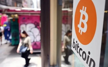 Bitcoin Plunge Sparks $1 Trillion Loss in Crypto Market