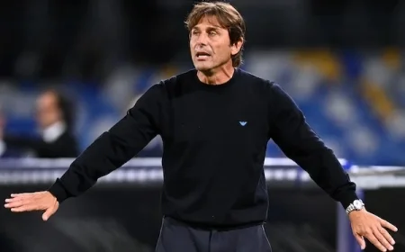Napoli Takes the Lead as Di Lorenzo Rushes to Embrace Conte