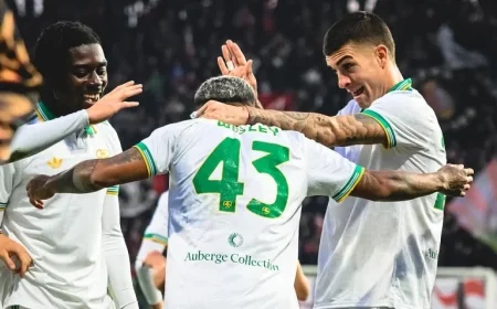 Photo Highlights: Mancini Welcomes Wesley with Buffets and Smiles After Goal