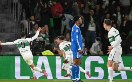 Real Madrid Stumbles at Elche While Atletico Secures Narrow Victory