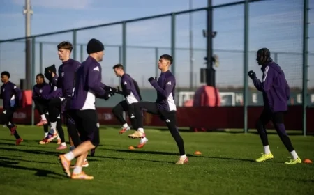 Manchester United Academy Stars Compete for Debut Under Rúben Amorim After Training Session Against Everton