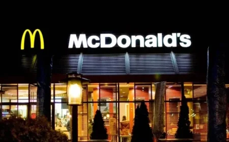 Toddler Hospitalized After Ingesting Disinfectant Mistaken for Water in McDonald’s Bottle