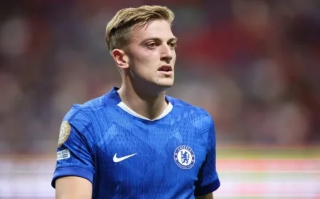 Liam Delap Issues a Strong Message to Arsenal Following Chelsea’s Dominant 3-0 Victory Over Barcelona