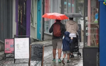 Budget 2023: Reeves Unveils Permanent Tax Cuts for Retail and Hospitality Sectors