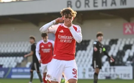 Dowman Scores Stunning Solo Goal to Defeat Bayern as 13-Year-Old Breaks Record