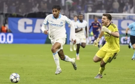 Eddie Howe Faces Goalkeeper Dilemma as Nick Pope Impresses with Stellar Performances