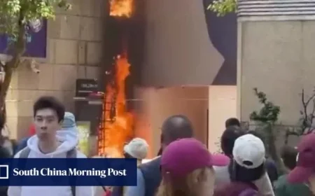 Hong Kong’s Lee Theatre Plaza Wall Catches Fire During Lunchtime