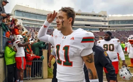 Hurricanes Brace for ‘Real Football Weather’ as Season Ends in Chilly Pittsburgh