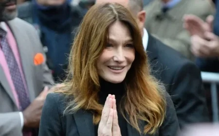 “Carla Bruni Shares Delightful Lunch with Famous TV Host”