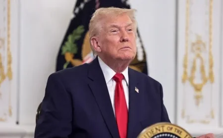 Trump Urges Airlines to Avoid Venezuelan Airspace