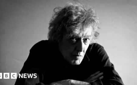 Renowned Playwright Sir Tom Stoppard Passes Away at Age 88
