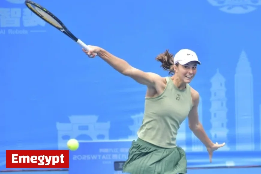 Tagger, Golubic Face Off in Jiujiang Semis with One-Handed Backhands