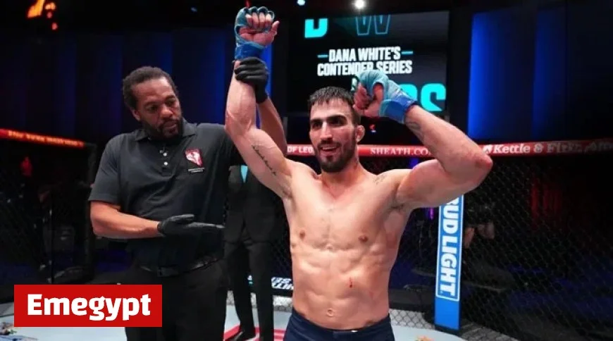 UFC Fight Night Showdown: Featherweight Prospects Isaac Dulgarian vs Yadier Del Valle Clash at the Apex