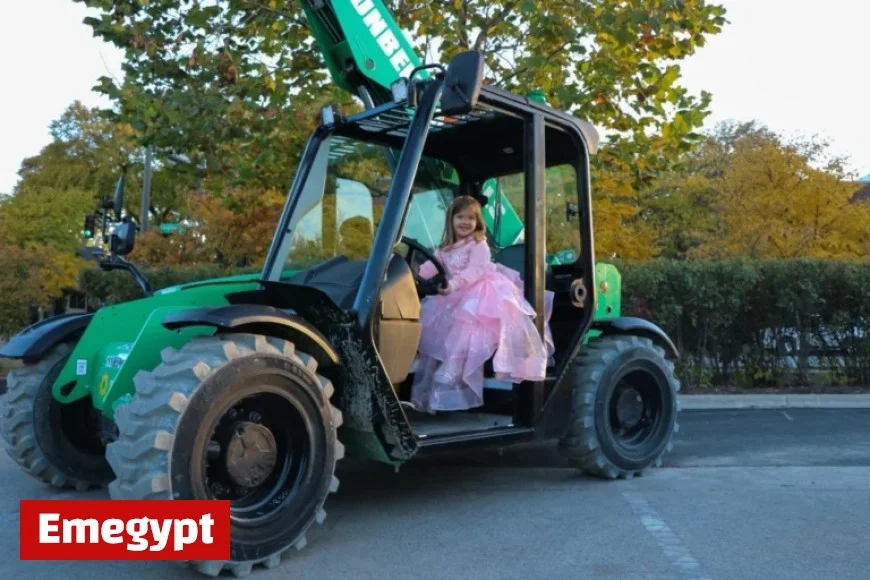 Candy Meets Construction: Enjoy Truck-Or-Treat Event