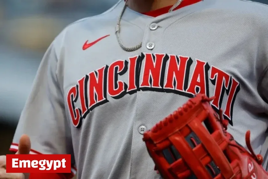 Reds Pitcher Departs for Free Agency After Four-Year Tenure