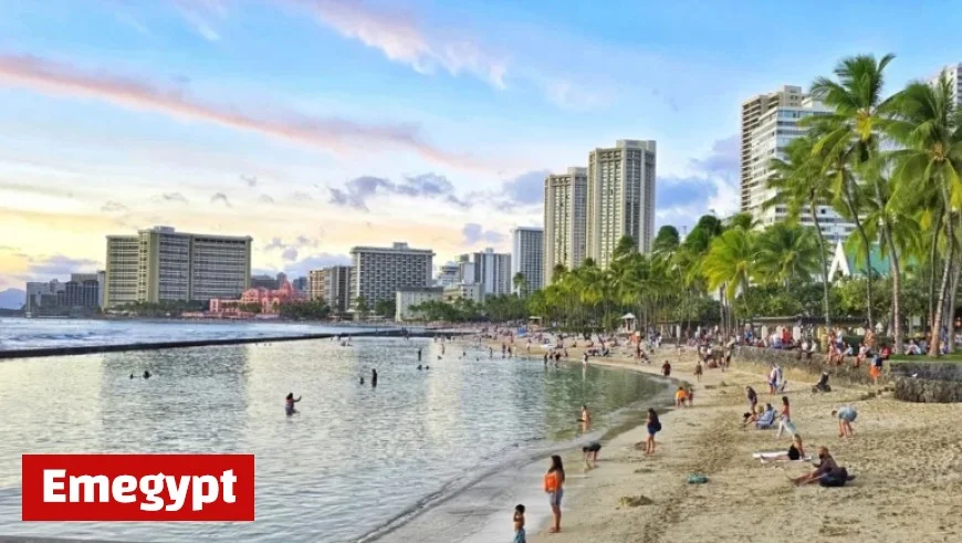 Hawaii Urges Tourists: Spend More, Shorten Your Stay