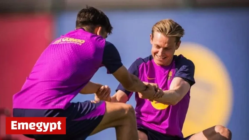 Two La Masia Graduates Reunite with Former Barça Teammates, Sparking Laughter