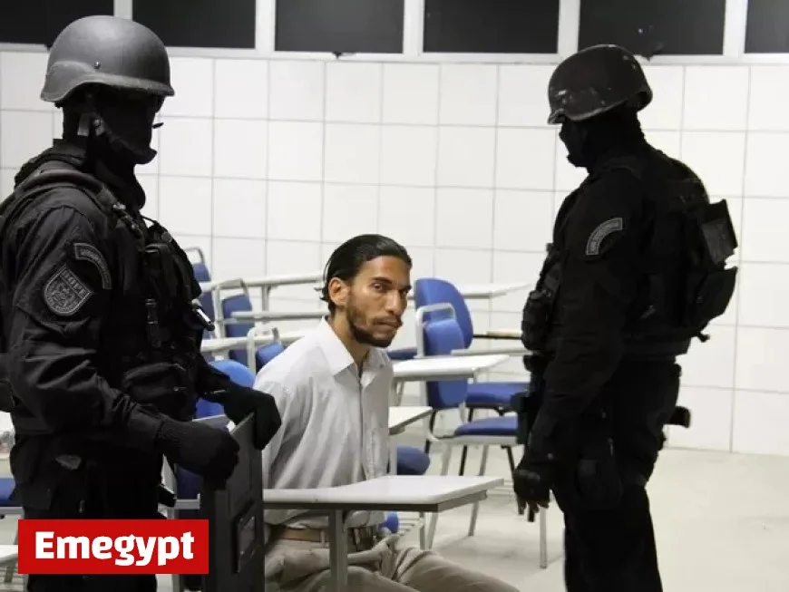 Gingerbread Bullet Empty Suitcase and Keychain: Uncovering Bomb Threats in Salvador