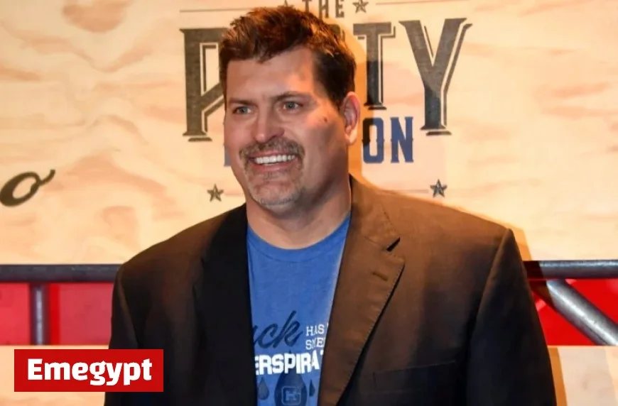 NFL Analyst Mark Schlereth Admits to Urinating on the Floor