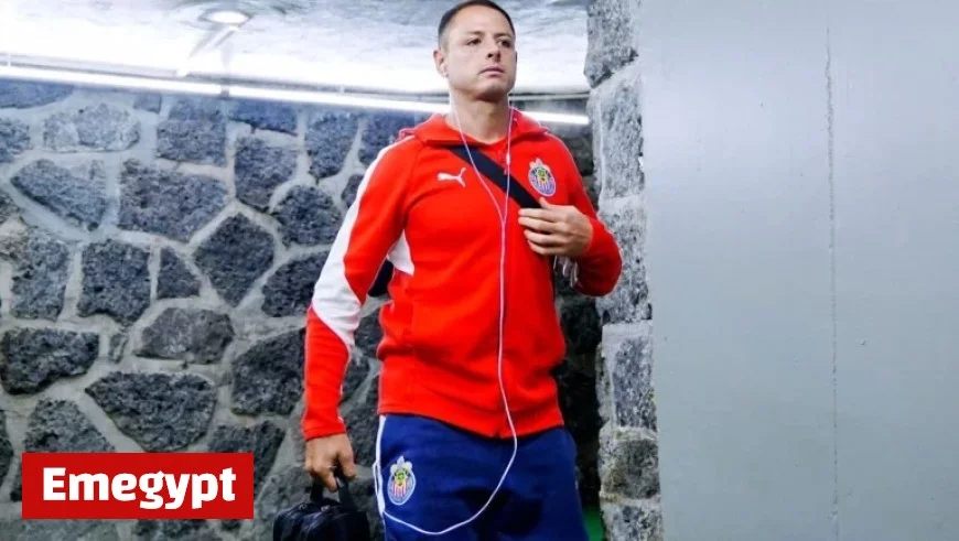 Chicharito and Alan Mozo Rejoin Chivas Squad