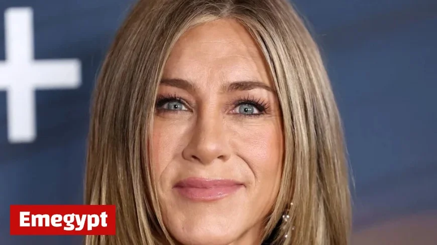 Jennifer Aniston’s Romance with Jim Curtis Sends Fans into a Frenzy